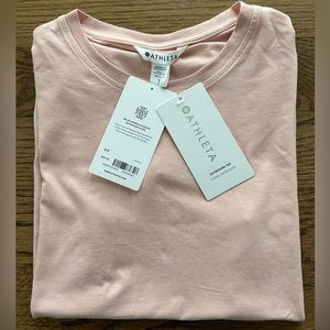 Athleta Outbound Tee in Orchid Pink Size S NWT